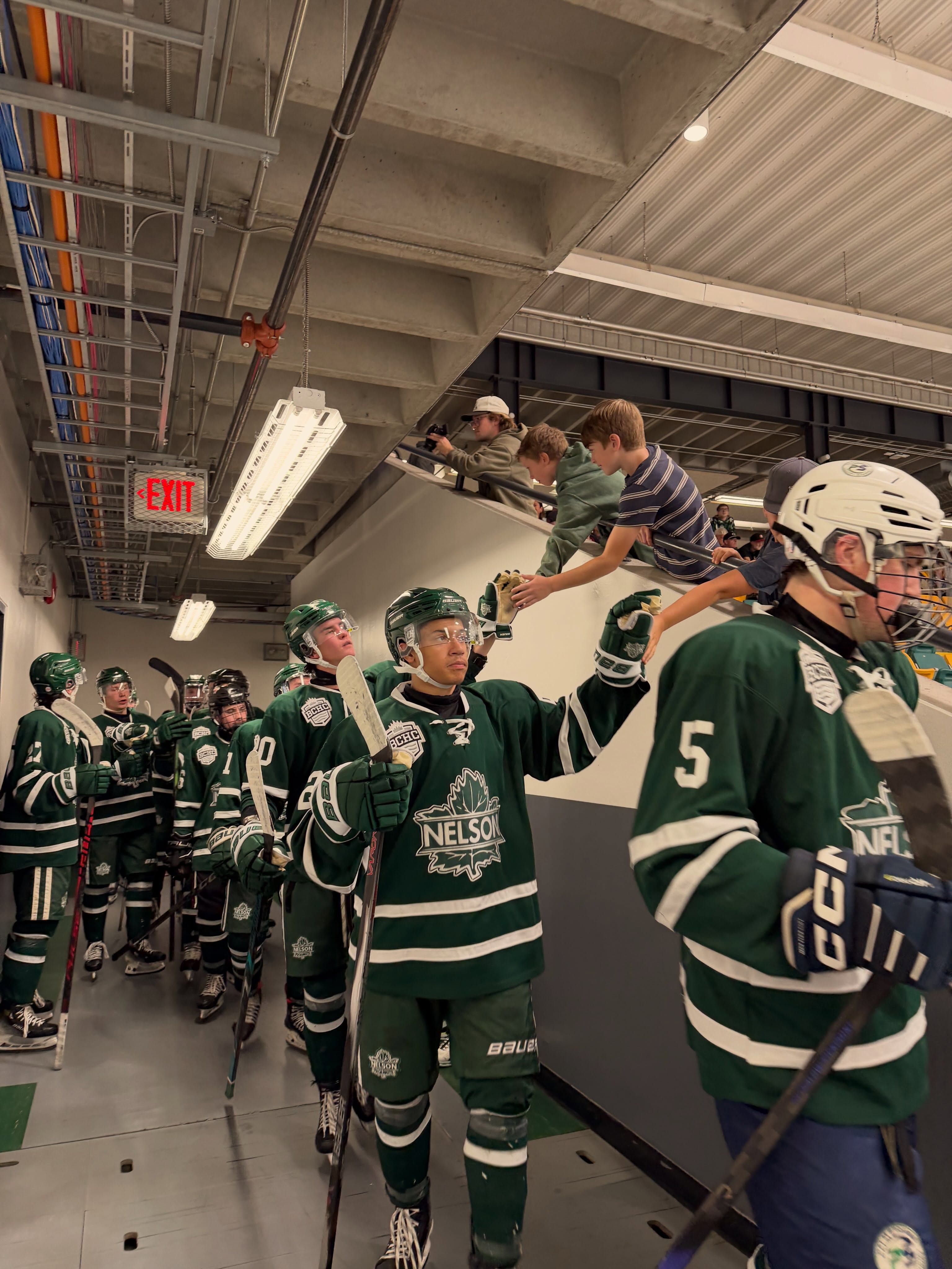 Ready for a weekend full of hockey!?🏒🔥
FRIDAY:
AWAY GAME vs. Beaver Valley Nitehawks
SATURDAY:
HOME GAME vs. Beaver Valley Nitehawks!
It’s our Halloween Game, who’s coming dressed up?!🎃
SUNDAY:
HOME GAME vs. Columbia Valley Rockies
Two games against the Nitehawks in a row! We’ve beaten them before, and we’re ready to do it again. They might be sitting at the top of the league, but our boys are ready!