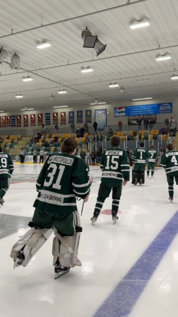 Parents’ Weekend for the Nelson Leafs! 💚
A big thank you to all the families who travelled to be here, spend quality time with your sons, and cheer on the boys at the games! Your support means so much.
A huge thank you to @the.adventure.nelson for hosting the send-off brunch for all the families and billet families!
Safe travels home to everyone, and wishing you all a happy and wonderful Thanksgiving! 🦃🍁